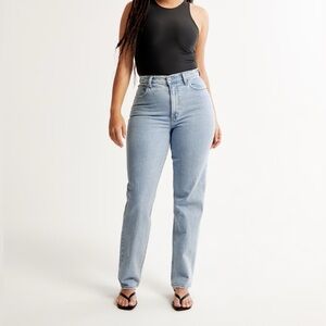 Abercrombie Curve Love 90s Straight Jean